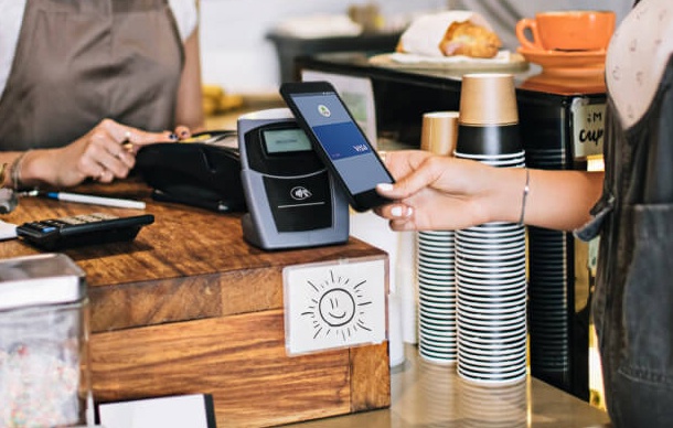 Все повече европейци ползват мобилни разплащания