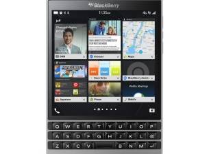 BlackBerry Passport Silver Edition залага на стомана, но запазва останалото