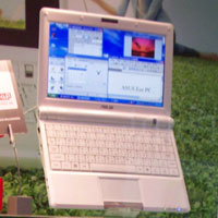 ASUS представи версия на Еее РС с 8.9