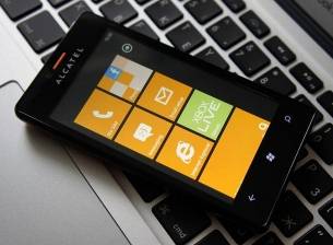 Бюджетен смартфон с Windows Phone 7.8 от Alcatel