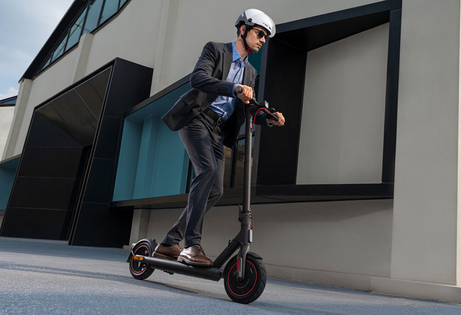 НС реши да се създаде национален регистър на електрическите тротинетки и техните собственици