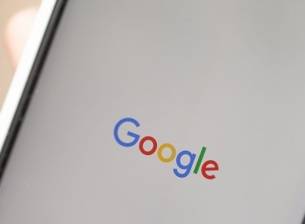 Apple са получили 1 милиард долара от Google през 2014 г.