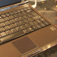 ASUS с колекция луксозни лаптопи