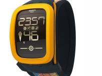 Часовникът Swatch Touch Zero има сензорен дисплей и фитнес функции