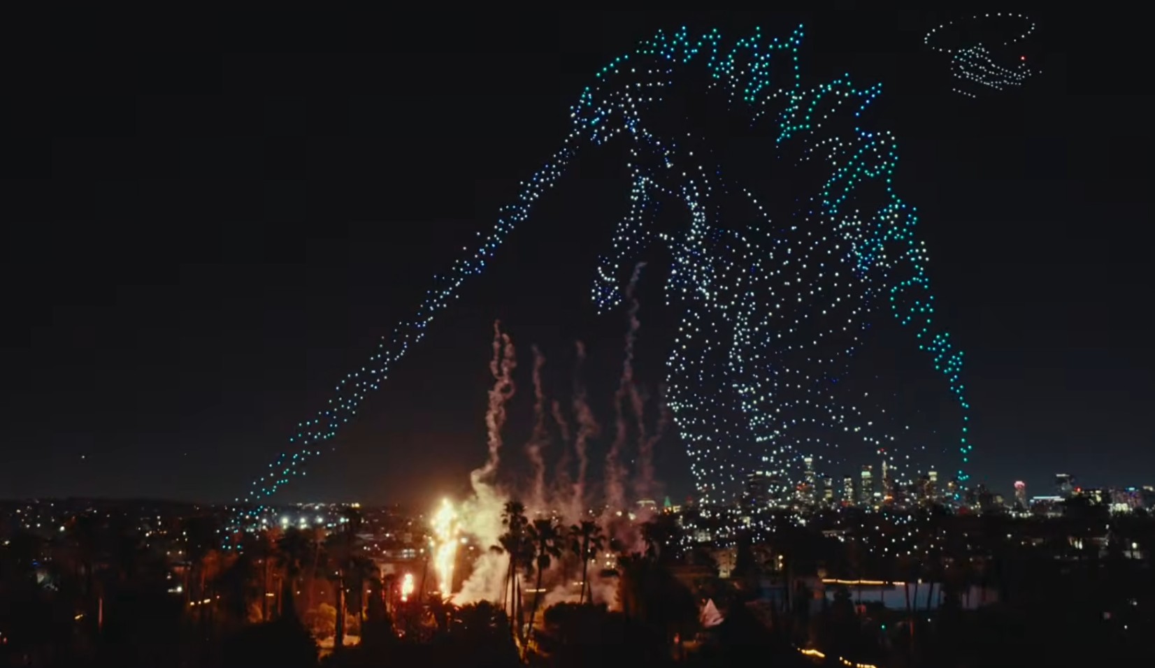 Apple TV постави нов световен рекорд в шоу с дронове