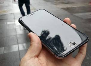 Нови снимки на iPhone 6 показват заемки от дизайна на Nexus 4