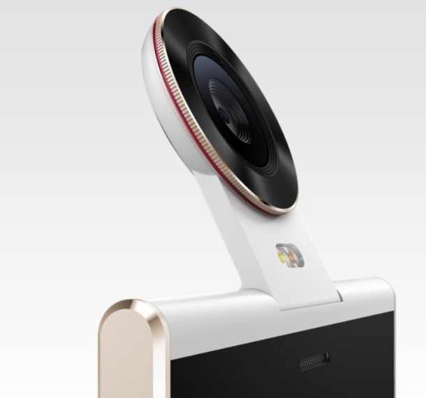 Този смартфон има необичайна подвижна камера