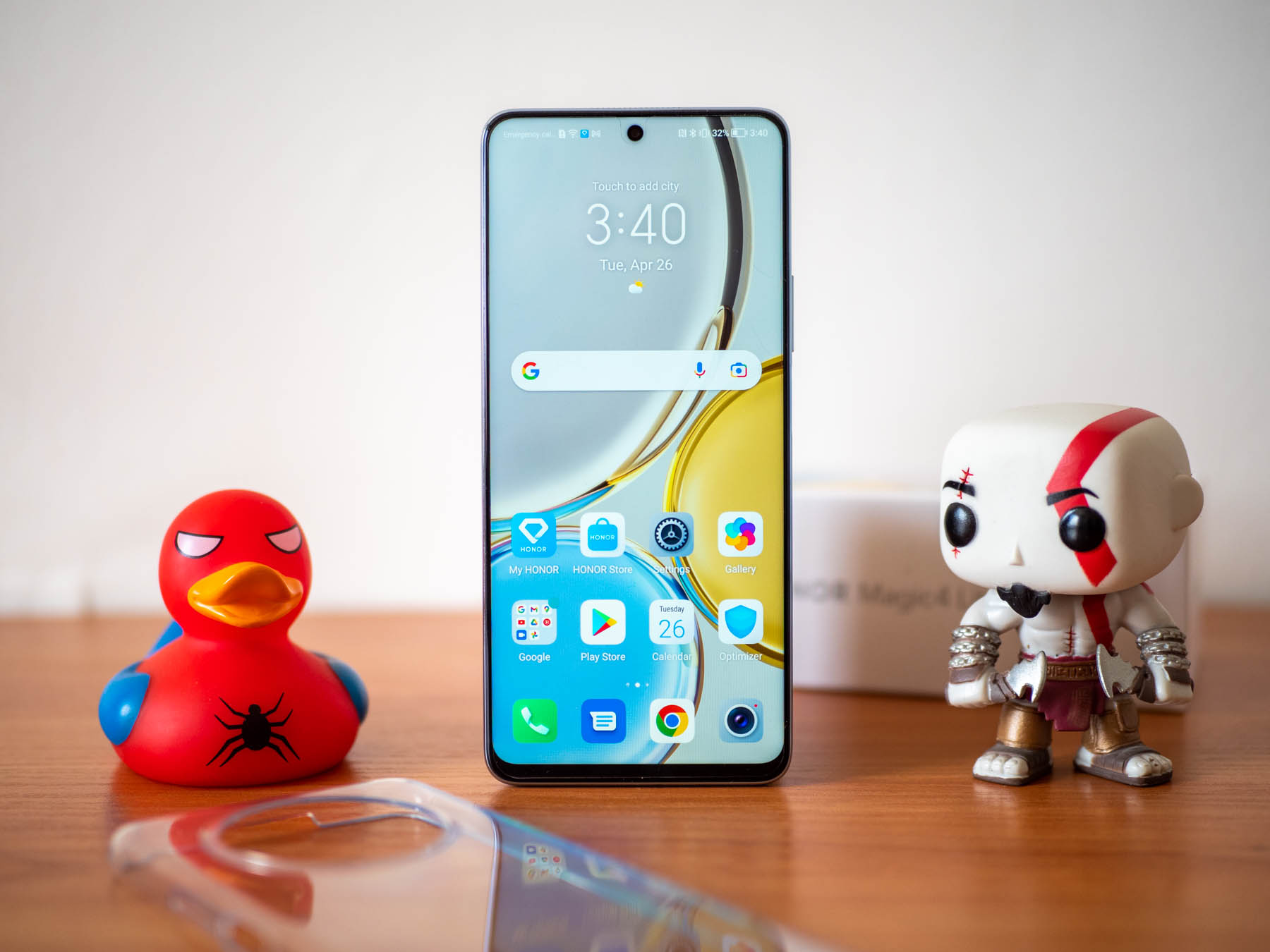 РЕВЮ: Honor Magic4 Lite 5G попада точно в средата