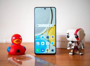 РЕВЮ: Honor Magic4 Lite 5G попада точно в средата