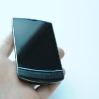 Touch Stone на General Mobile - нещо като HTC HD2, но с Android