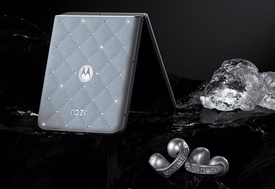 Motorola Razr 60 с кристали Swarovski вече в България