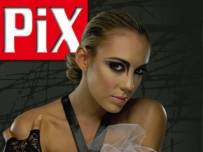 Nokia N8 заснема корицата на фотографско списание