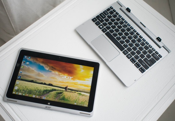 Acer Aspire Switch 10 е хибридно устройство с 4 режима на работа