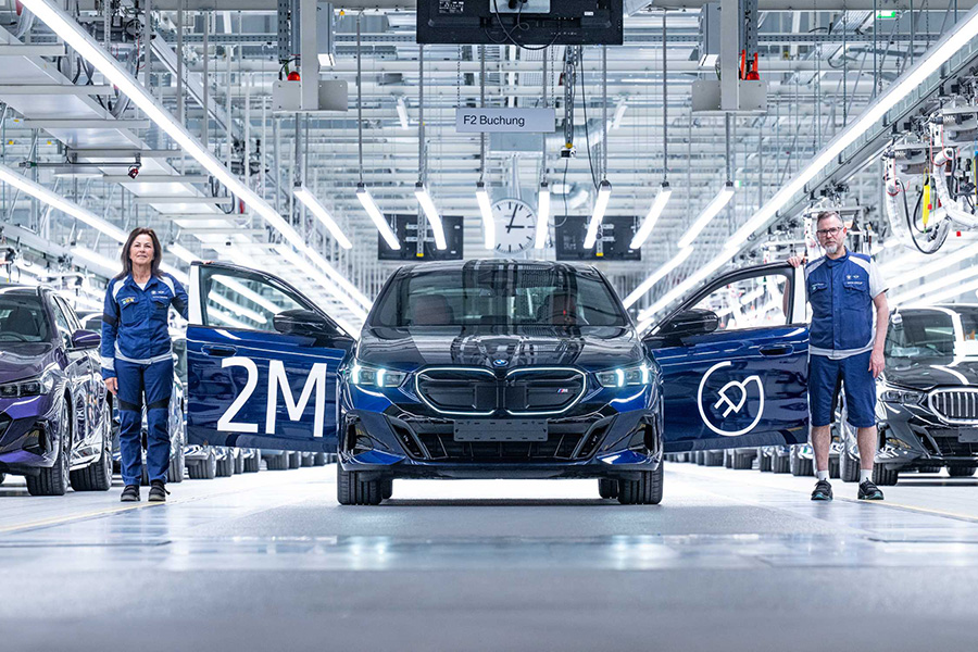 BMW Group достигна важен крайъгълен камък: 2 милиона произведени електромобила