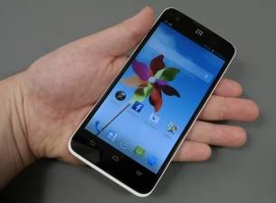 АСБИС България започва да предлага телефоните на ZTE