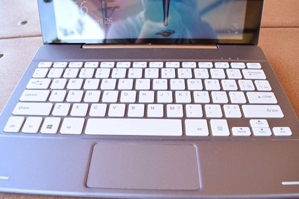 Microsoft ще намали лицензната такса за по-евтините лаптопи с Windows 10