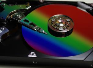 Задават се HDD устройства с капацитет над 100TB