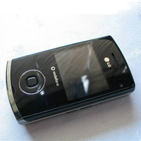 Нова версия на шоколадовия телефон на LG за Европа