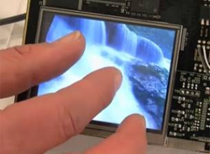 Toshiba представи резистивен екран с мултисензорни възможности