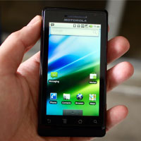 Motorola MILESTONE на специална цена в магазините на VIVACOM