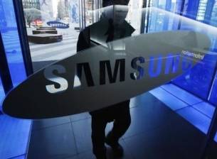 Руски оператори и търговци са спрели да купуват телефони от Samsung