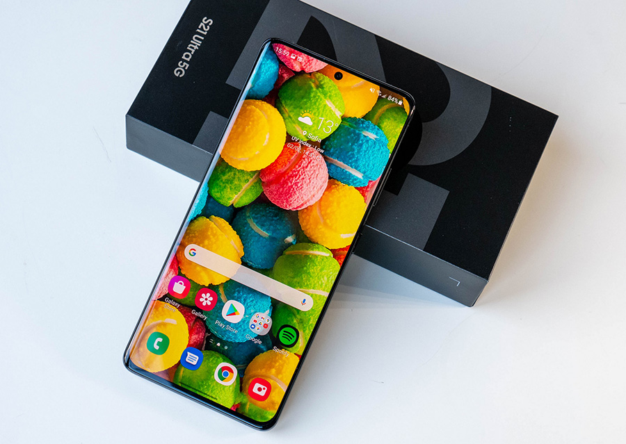 One UI 7 достига и до последната съвместима серия Galaxy S