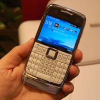 Nokia E71 вече се продава в Сингапур