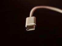 Индия въвежда USB-C като порт за зареждане на мобилни устройства 