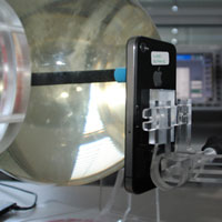 Нов тест потвърждава проблема на iPhone 4 с антената