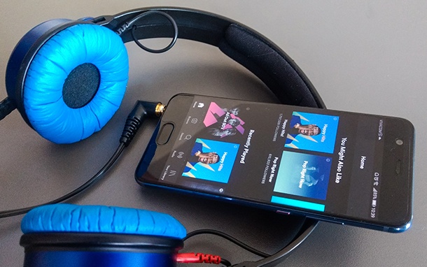 #perfect10 предложения да слушаме любимата си музика навсякъде