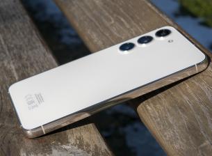 Най-добрите оферти за серията Galaxy S23 без план, с план и ремаркетирани