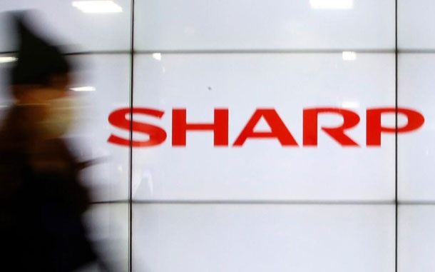 Foxconn и Sharp се готвят за производство на AMOLED панели за смартфони