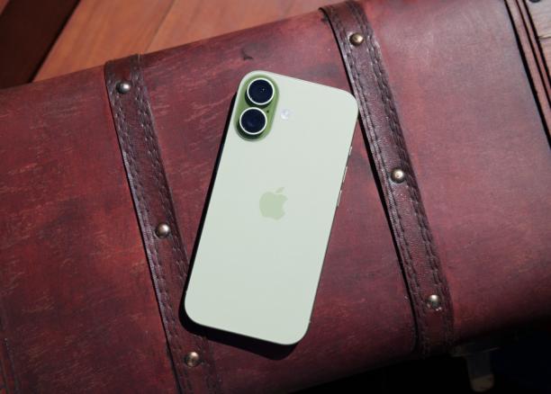Ето защо Apple отлага пускането на iPhone 18