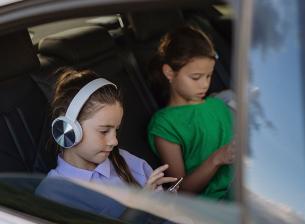 Играта, която прави онлайн преживяването по-безопасно