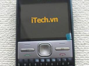 Първи снимки на Nokia Mystic, не впечатлява с дизайн