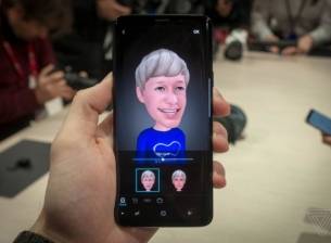 Samsung патентова видеочат с AR eмоджита