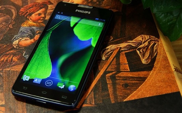 Philips представи смартфон с чудовищна батерия