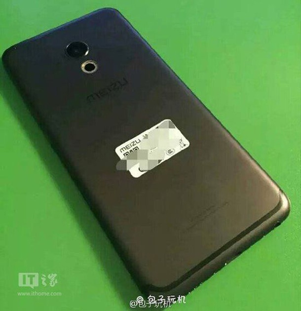 Снимки на Meizu Pro 6 в черно