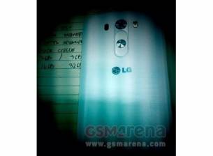 Снимка на LG G3 показва нов дизайн на задните бутони