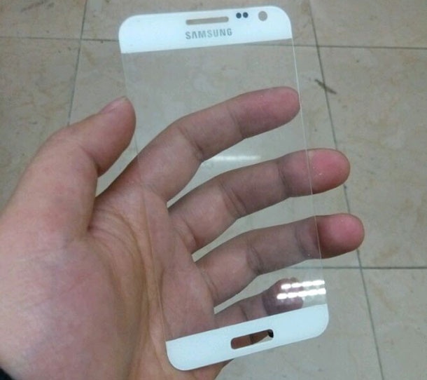 Дали тези снимки показват предния панел на Galaxy S7?