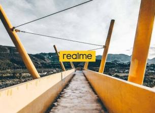 realme подготвя и лаптопи
