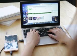 Този аксесоар може да превърне почти всеки смартфон с Android в лаптоп