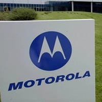 Motorola ще освобождава още хора от мобилното си поделение