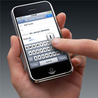 Дали следващият iPhone ще бъде с QWERTY клавиатура?