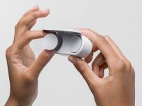 Първите напълно безжични слушалки на Microsoft са необичайни