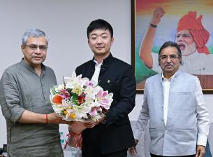 Nothing отделя бюджетната марка CMF в самостоятелна компания