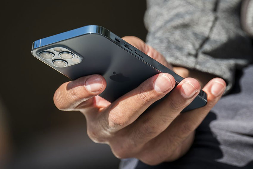 Напук на пазара – продажбите на Apple iPhone 13 са стабилни