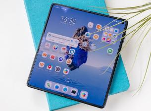 РЕВЮ: Huawei Mate X3 е тънък и впечатляващ