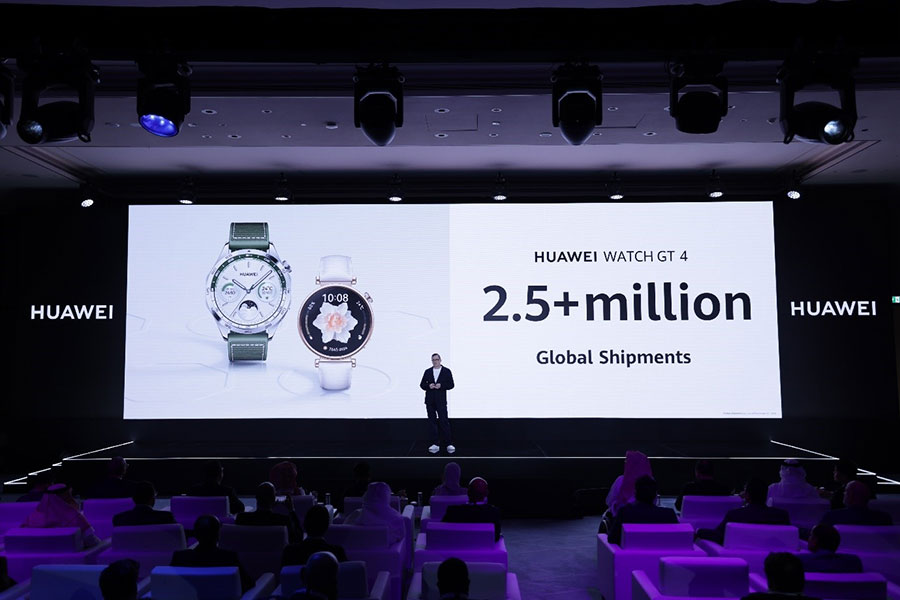 Доставките на серията Huawei Watch GT 4 достигнаха 2.5 милиона броя