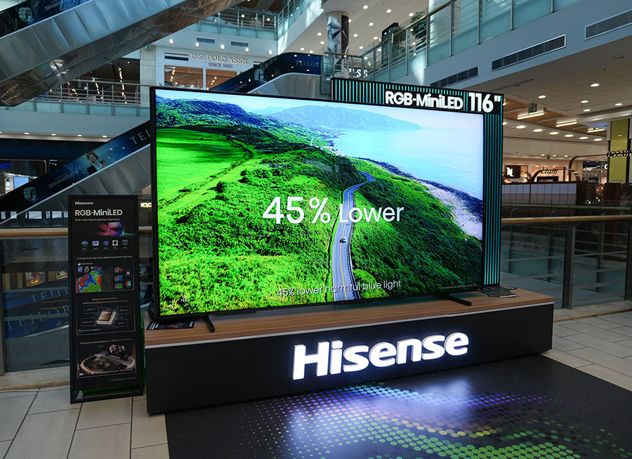 Визуална революция в София – Hisense представя първия в света 116-инчов RGB MiniLED телевизор